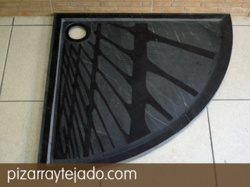 Ducha de pizarra natural. Diseño personalizable.