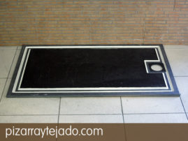 Elegante plato de ducha rectangular de pizarra natural. Diseños personalizados.