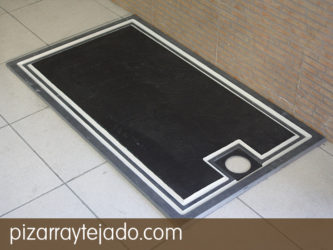 Suelo para ducha de pizarra natural. Diseños personalizables.