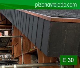 Colocación de pizarra en Horebeke, Bélgica. PIZARRA PARA CUBIERTAS, REVESTIMIENTOS y DECORACIÓN Pizarra para cubiertas, tejados, suelos, vierteaguas, alféizar, decoración, jardines, revestimientos, zócalos, vías públicas, monolitos, exteriores, indoor y outdoor.