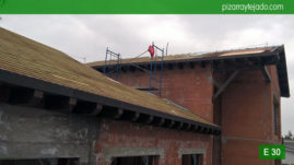 Venta pizarra Madrid. Colocación de pizarra negra 50x25 de León en chalet en Madrid.