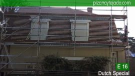 Retirada de teja y rastrelado de tejado y fachada para colocación de pizarra. Leien Holland.