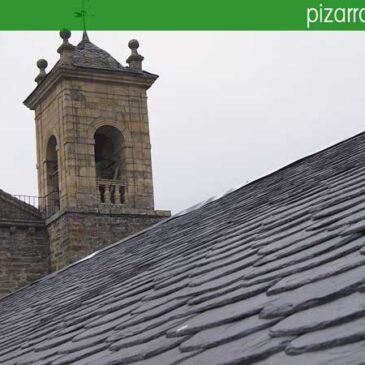 Ejecución de estructura de madera, aislamiento y colocación de pizarra. Impresionante tejado de pizarra en iglesia.