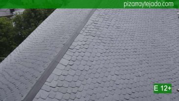 Sólo la mejor pizarra y la mejor colocación. Precio pizarra granel redondeada en cubierta de iglesia de Villafranca del Bierzo. Pizarra calidad exportación.