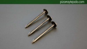 Puntas especiales para clavar pizarra. Puntas pizarra.