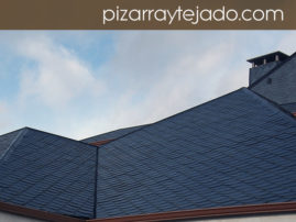 Foto de pizarra para tejados y cubiertas. Detalles de limatesas y limahoyas de pizarra natural.